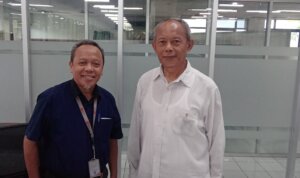 Foto Kiri Sekjen HIMNI Mudjiono dan Kanan Ketum HIMNI Prof. Susilo