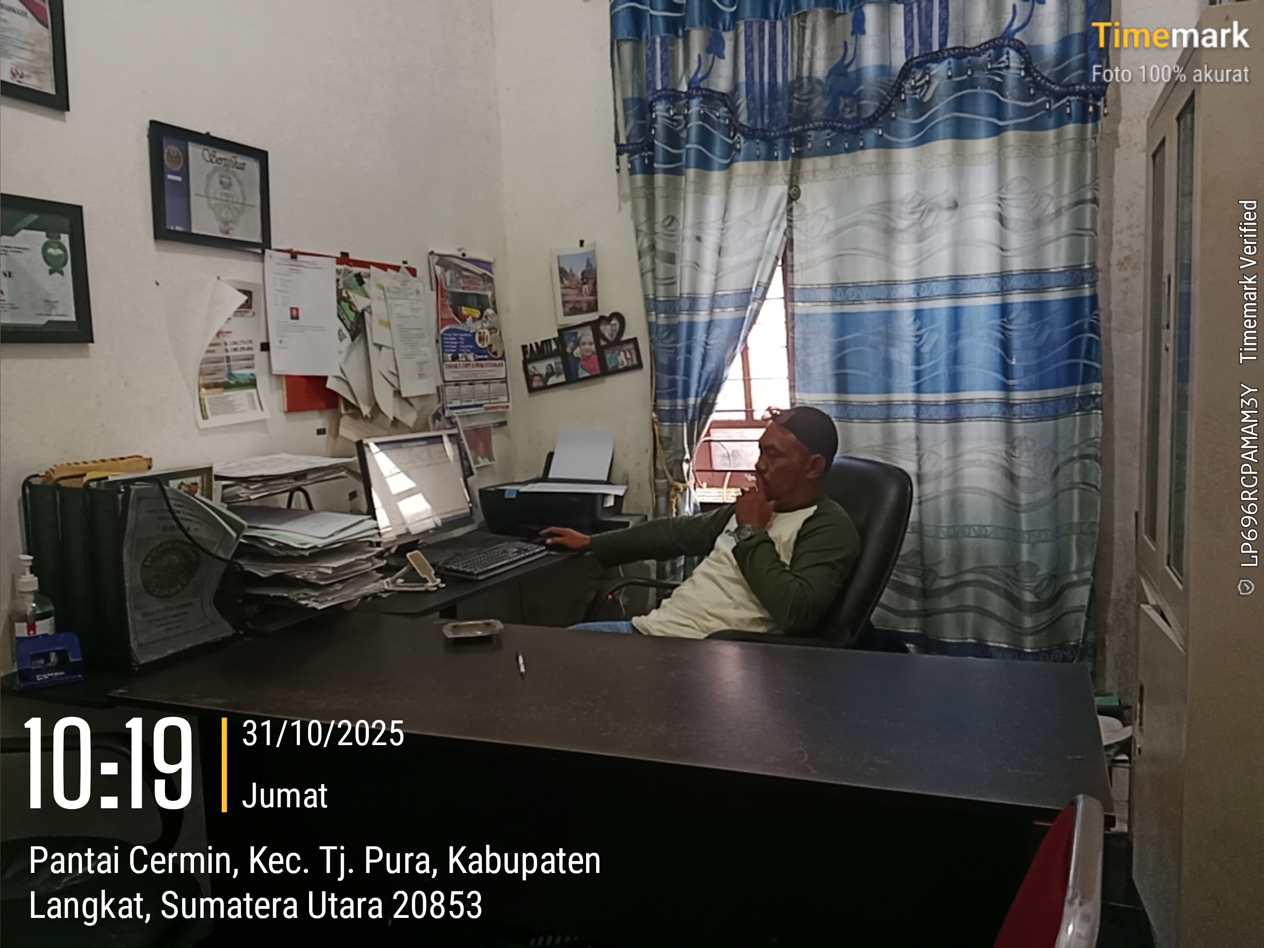 2025 10 31 10.19.53 2025 10 31 10.19.53