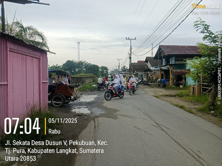 2025 11 05 07.04.54 Desa