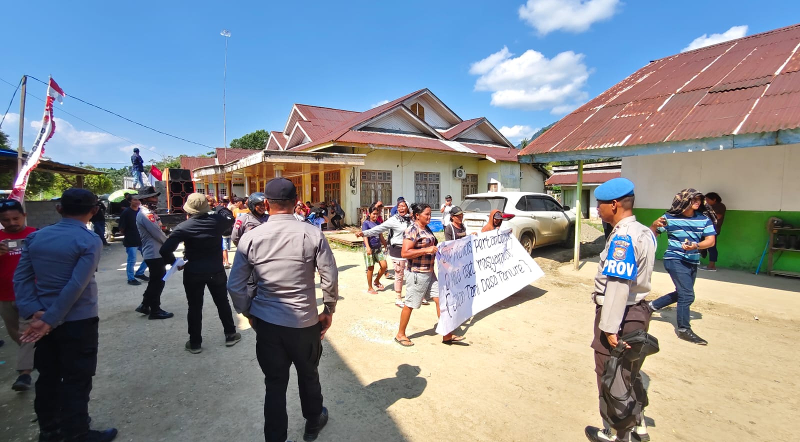 Dokumtasi Aksi Sejumlah Pemuda