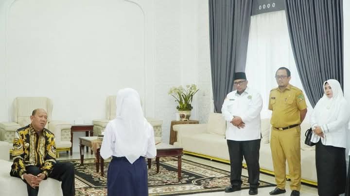 facebook 1764031323934 7398883638101703785