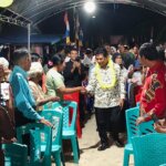 Bupati Haltim Di Sambut Oleh Masyarakat Desa Silalayang Kec. Wasile Tengah
