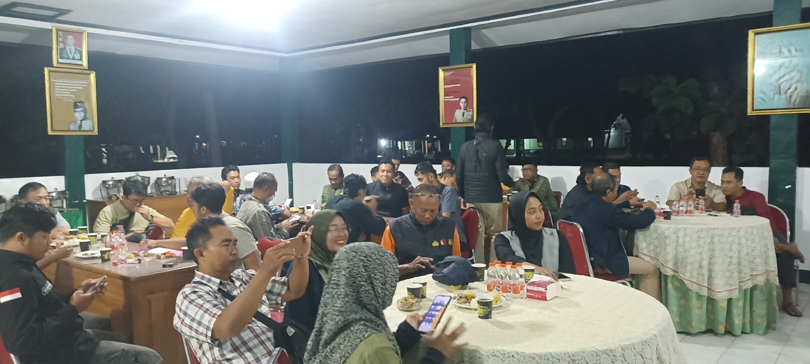 1765897474377879 3 1765897474377879 3